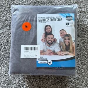 Mattress Protector King Size Waterproof New With Tags